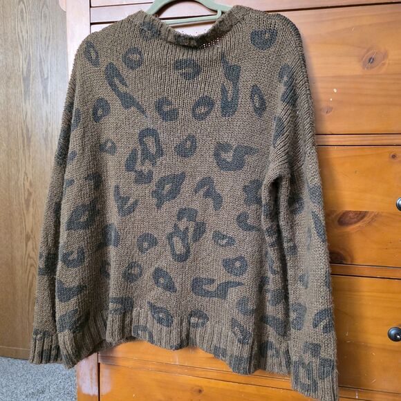 Wooden Ships Leopard Print Sweater Size Medium Brown Black Pullover Boxy Loose - Picture 10 of 10